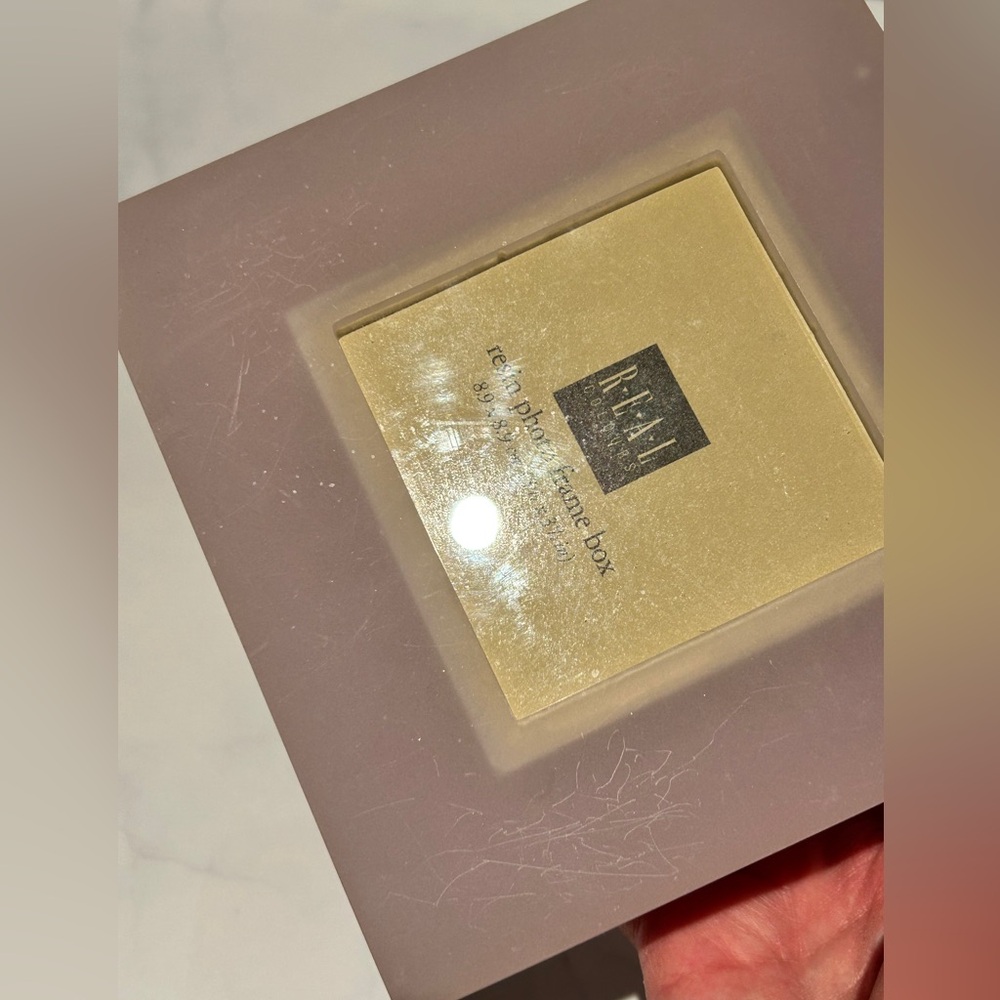 Resin Photo Box - Picture 4 of 15